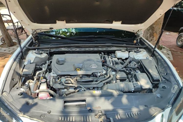 Used Lexus ES 2022 300h Excellence Edition Engine Bay