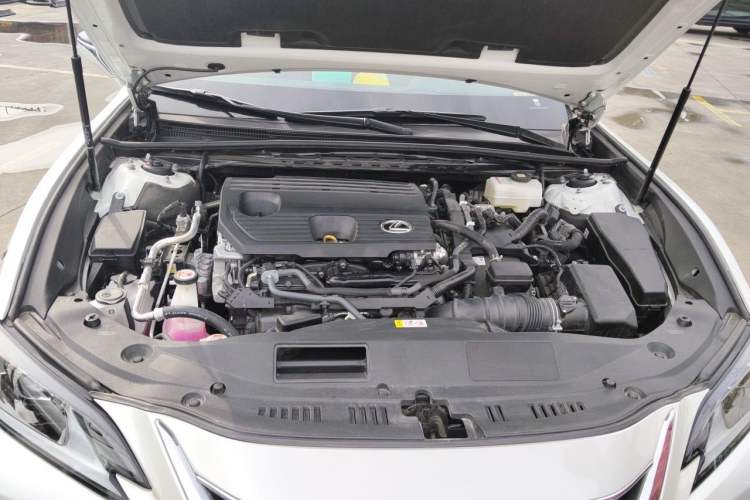 Used Lexus ES 2022 300h Excellence Edition Engine Bay