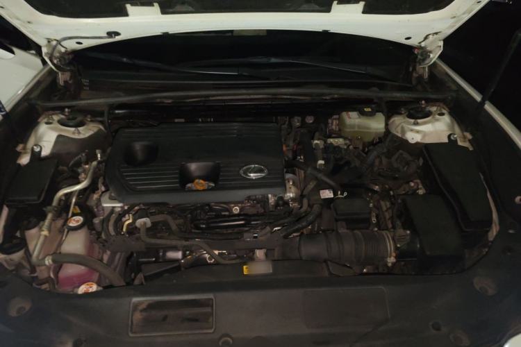 Used Lexus ES 2022 300h F SPORT Engine Bay