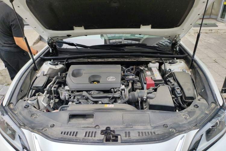 Used Lexus ES 2022 200 Excellence Edition Engine Bay