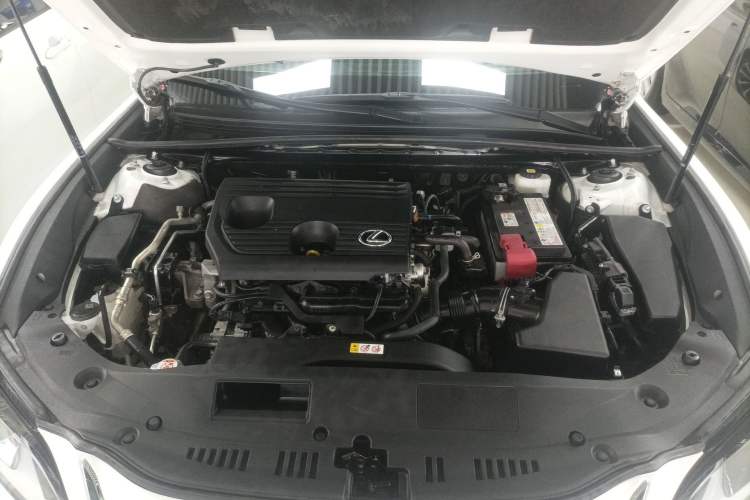 Used Lexus ES 2022 200 Luxury Edition Engine Bay