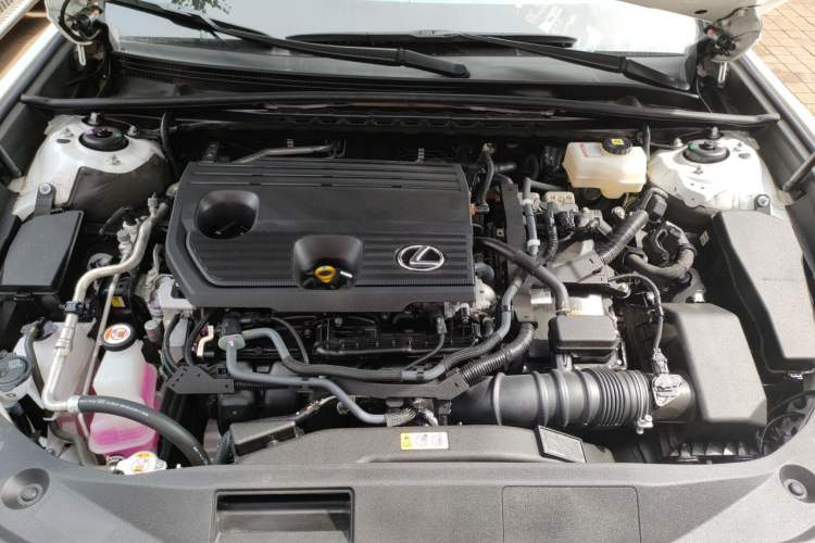 Used Lexus ES 2022 300h Excellence Edition Engine Bay