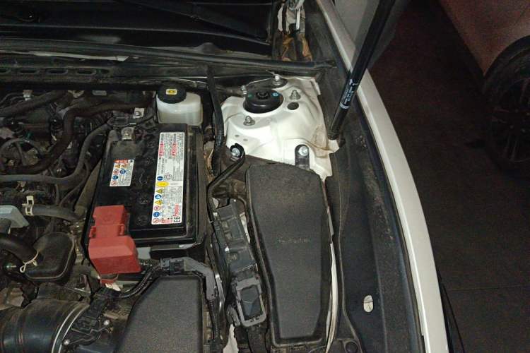 Used Lexus ES 2022 200 Luxury Edition Engine Bay Left