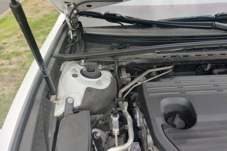 Used Lexus ES 2022 300h Excellence Edition Engine Bay Right