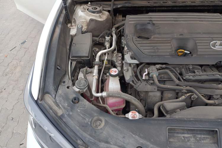 Used Lexus ES 2022 300h Excellence Edition Engine Bay Right