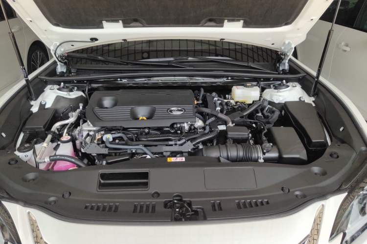 Used Lexus ES 2022 300h Excellence Edition Engine Bay