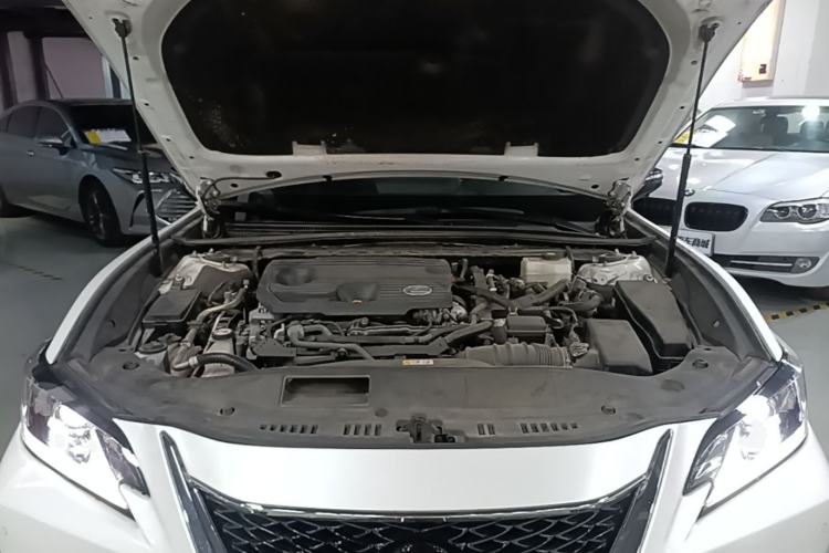 Used Lexus ES 2022 300h Excellence Edition Engine Bay