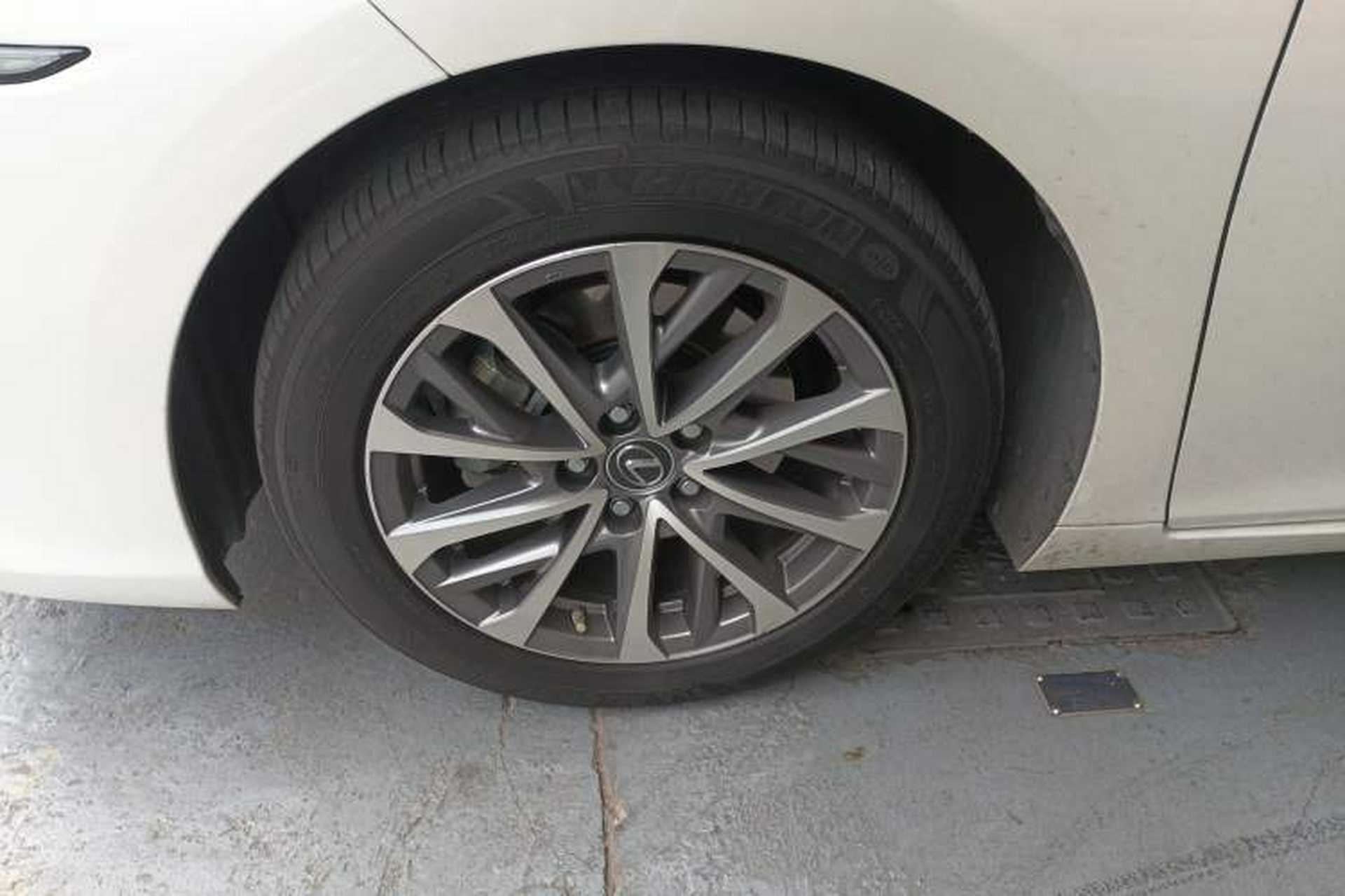 Used Lexus ES 2022 300h Excellence Edition Exterior 2