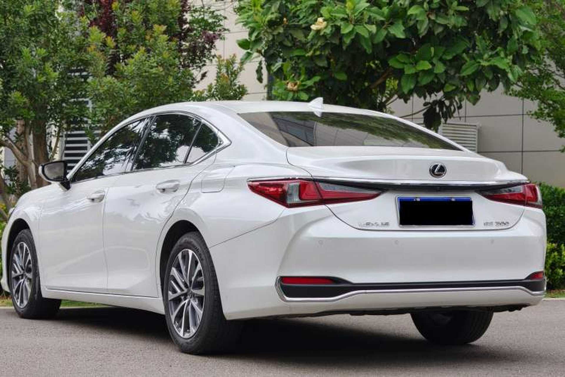 Used Lexus ES 2022 200 Excellence Edition Exterior 4