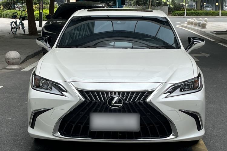 Used Lexus ES 2022 300h Excellence Edition Exterior 4
