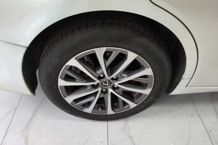 Used Lexus ES 2022 200 Excellence Edition Exterior 5