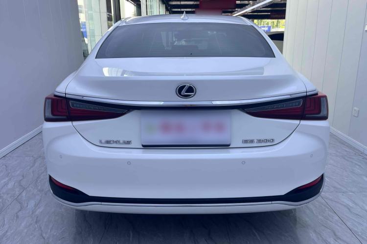 Used Lexus ES 2022 200 Excellence Edition Exterior 6