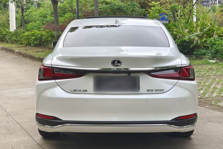Used Lexus ES 2022 200 Excellence Edition Exterior 6