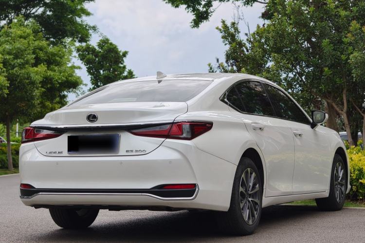 Used Lexus ES 2022 200 Excellence Edition Exterior 6