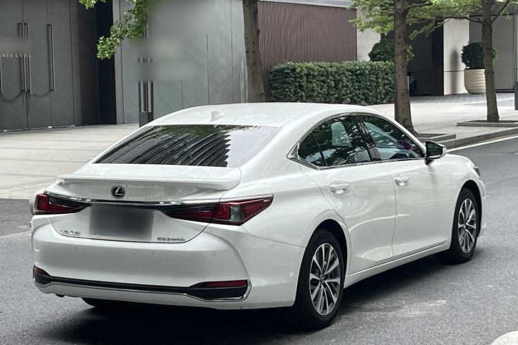 Used Lexus ES 2022 300h Excellence Edition Exterior 6