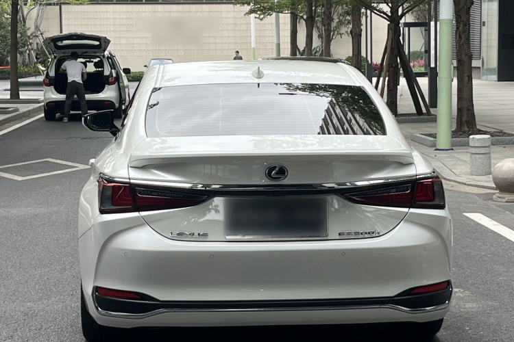 Used Lexus ES 2022 300h Excellence Edition Exterior 7