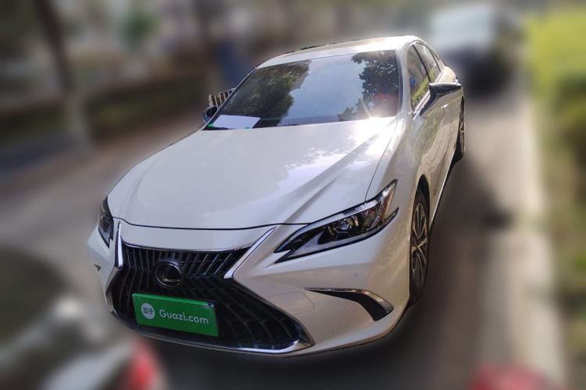 Used Lexus ES 2022 300h Excellence Edition Front