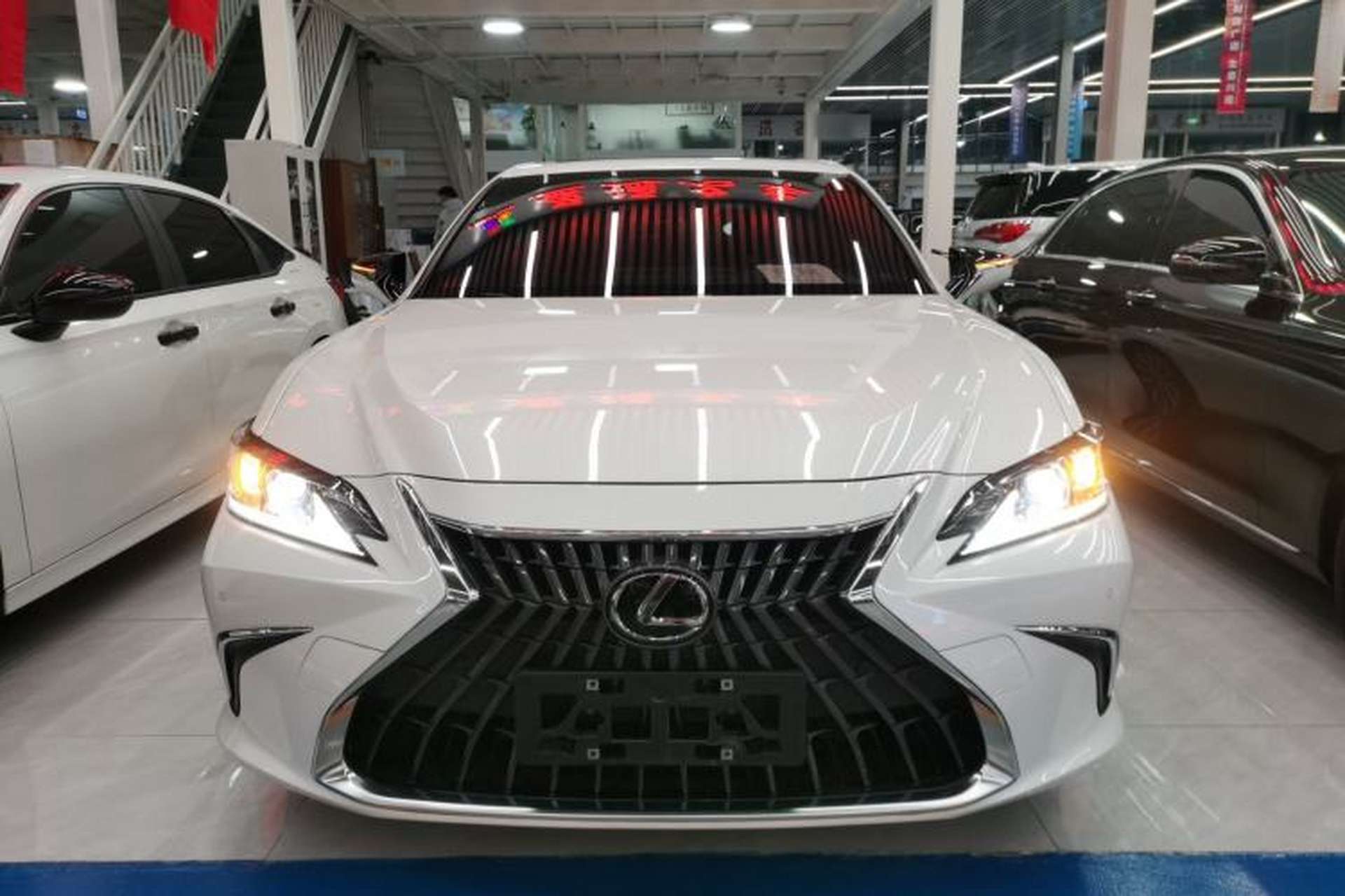 Used Lexus ES 2022 200 Excellence Edition Front