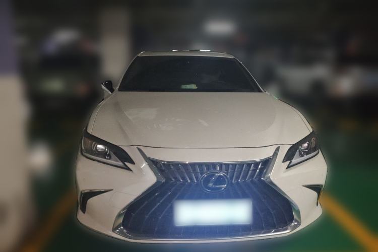 Used Lexus ES 2022 200 Excellence Edition Front
