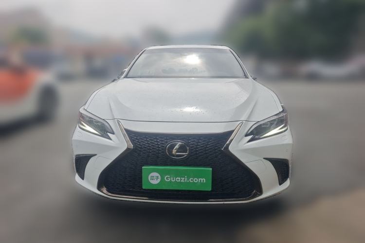 Used Lexus ES 2022 300h F SPORT Front