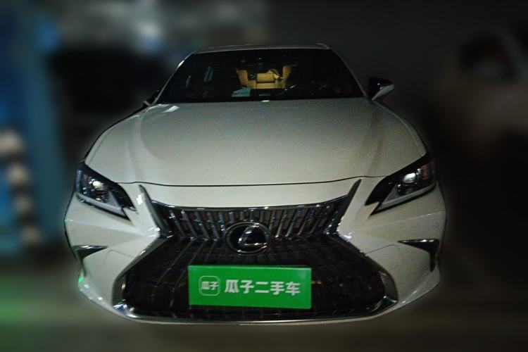 Used Lexus ES 2022 200 Luxury Edition Front