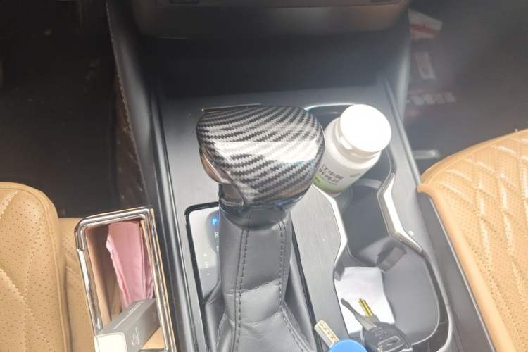 Used Lexus ES 2022 300h Excellence Edition Gear Lever