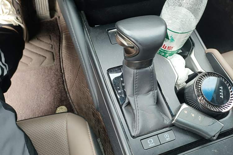 Used Lexus ES 2022 200 Luxury Edition Gear Lever