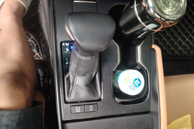 Used Lexus ES 2022 200 Excellence Edition Gear Lever