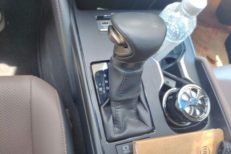 Used Lexus ES 2022 200 Excellence Edition Gear Lever