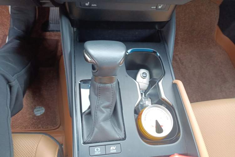 Used Lexus ES 2022 300h Excellence Edition Gear Lever