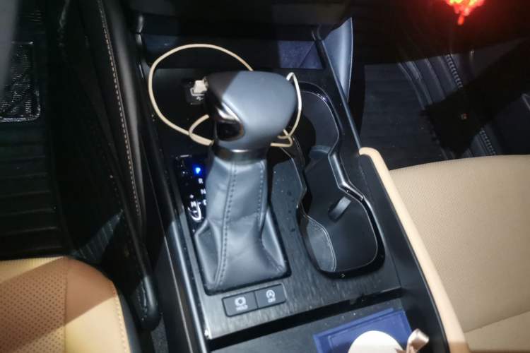 Used Lexus ES 2022 200 Excellence Edition Gear Lever