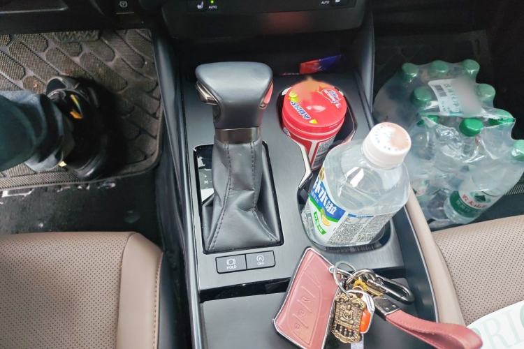 Used Lexus ES 2022 200 Excellence Edition Gear Lever