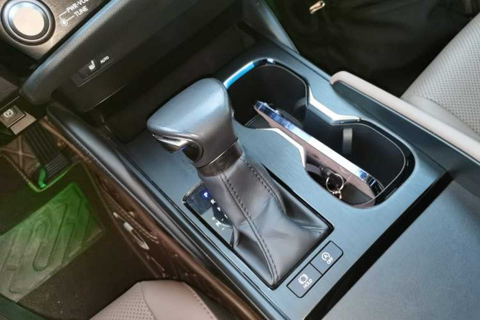 Used Lexus ES 2022 200 Excellence Edition Gear Lever