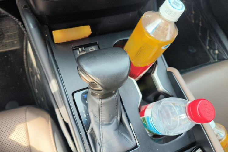Used Lexus ES 2022 300h Excellence Edition Gear Lever