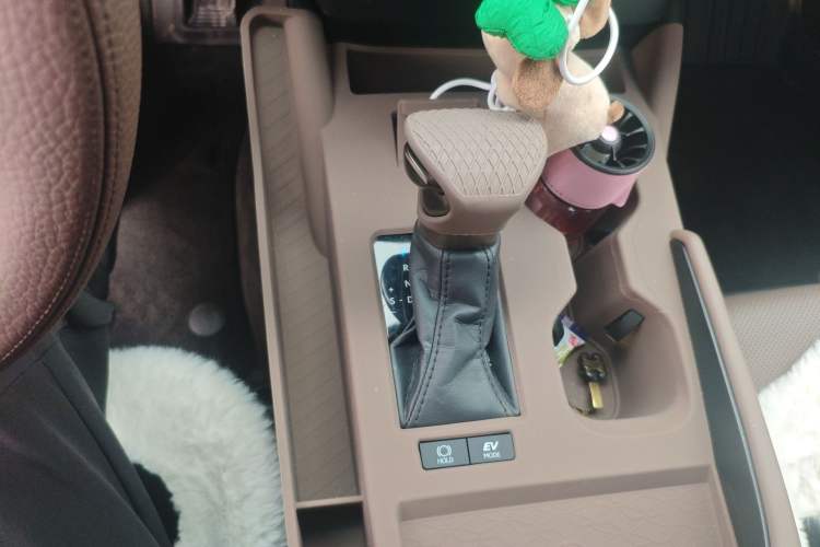 Used Lexus ES 2022 300h Excellence Edition Gear Lever