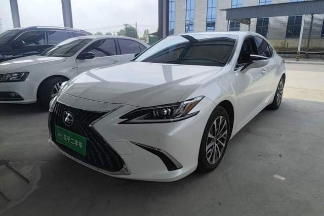 Used Lexus ES 2022 300h Excellence Edition