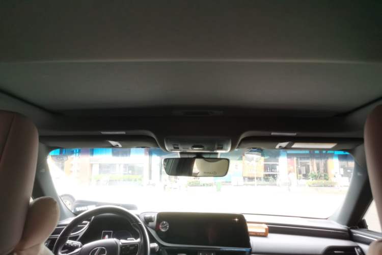 Used Lexus ES 2022 200 Excellence Edition Headliner