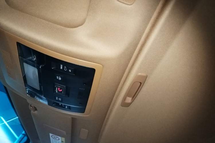 Used Lexus ES 2022 200 Excellence Edition Headliner