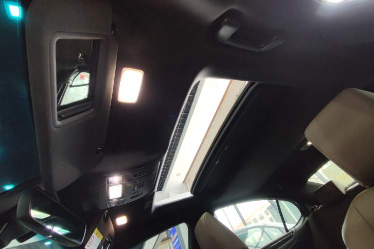 Used Lexus ES 2022 300h Excellence Edition Headliner