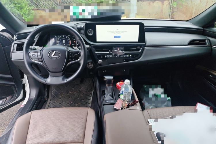 Used Lexus ES 2022 200 Excellence Edition Interior 2