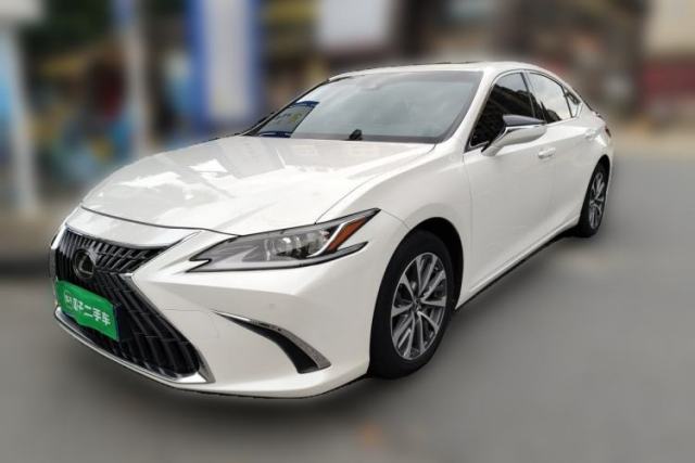 Used Lexus ES 2022 300h Excellence Edition