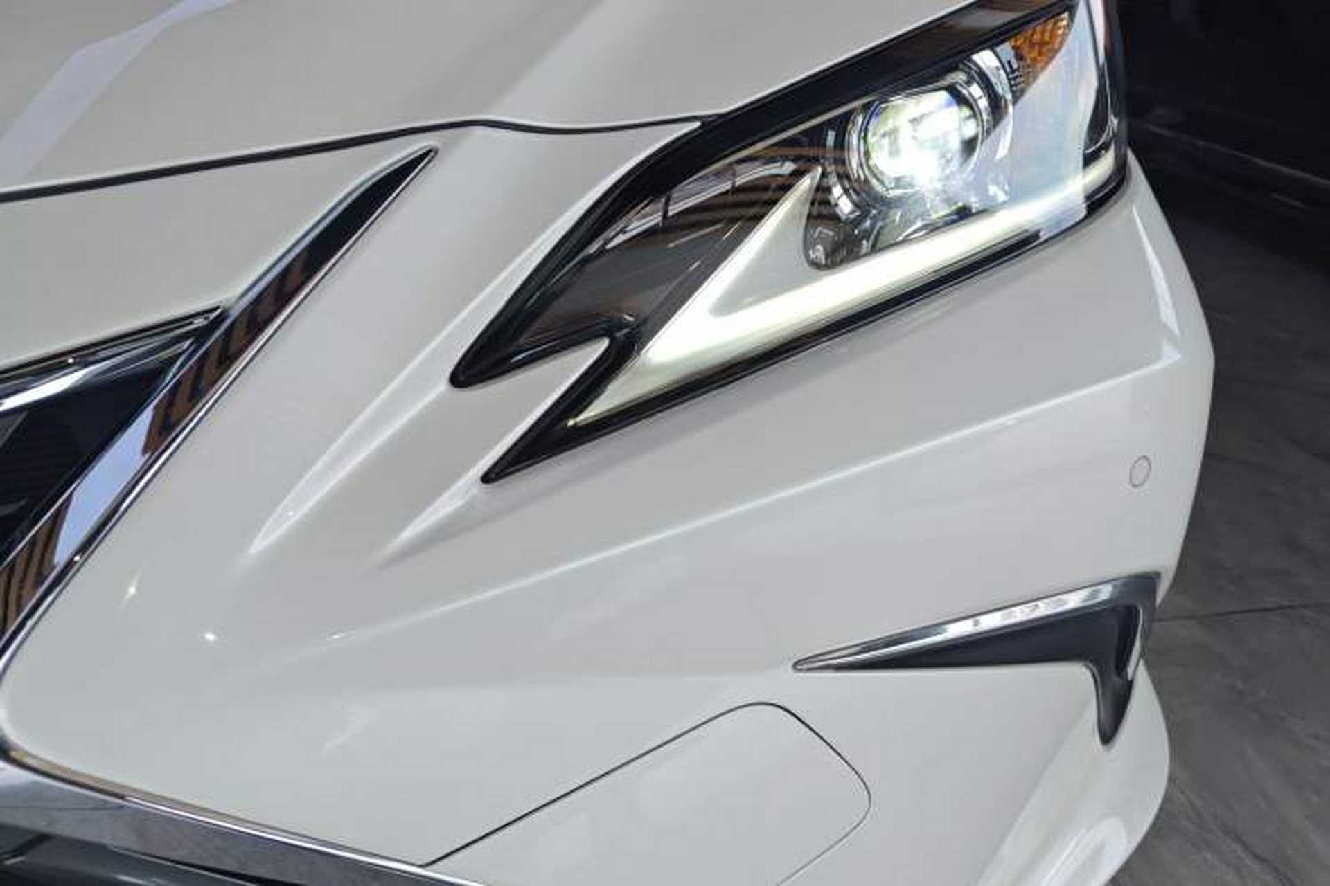 Used Lexus ES 2022 200 Excellence Edition Left Front Headlight