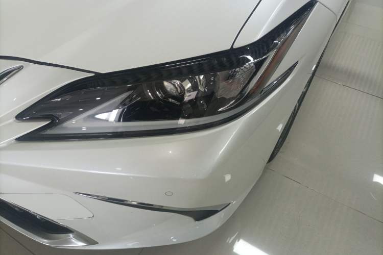 Used Lexus ES 2022 200 Luxury Edition Left Front Headlight