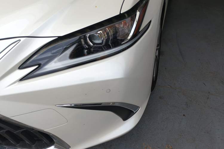 Used Lexus ES 2022 300h Excellence Edition Left Front Headlight