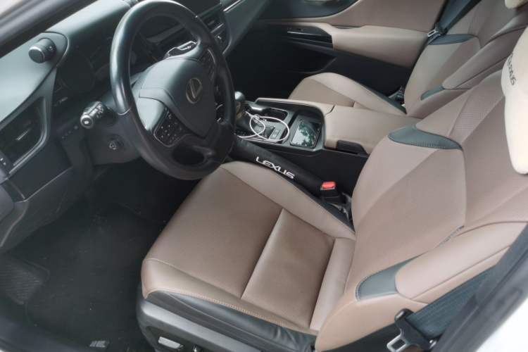 Used Lexus ES 2022 200 Excellence Edition Left Front Seat