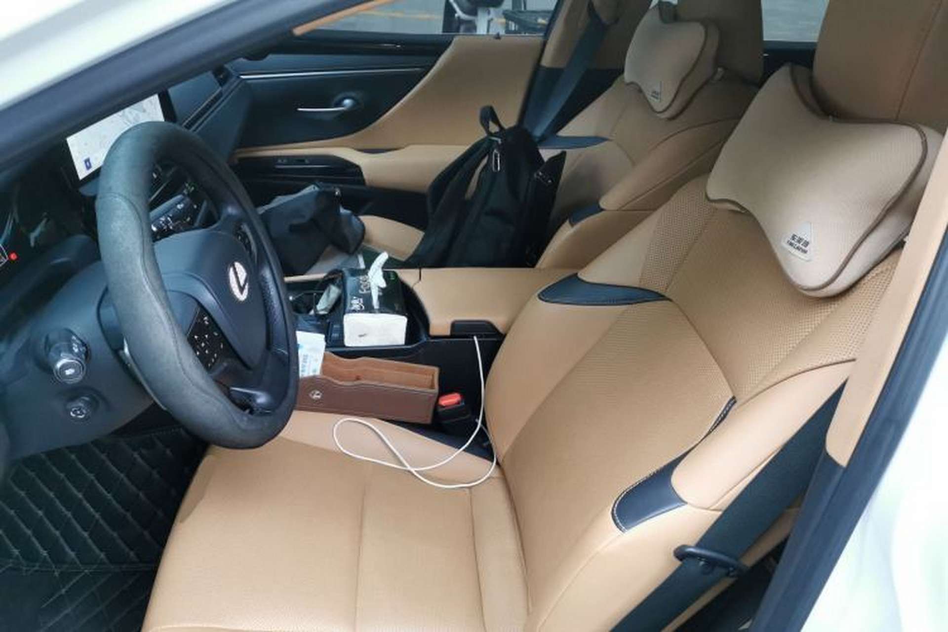 Used Lexus ES 2022 200 Excellence Edition Left Front Seat