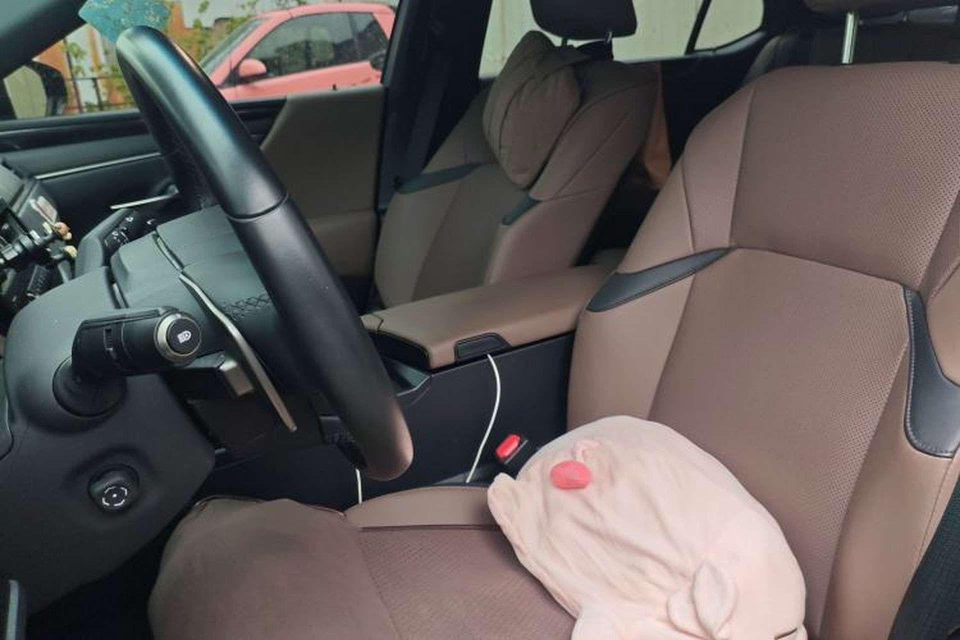 Used Lexus ES 2022 300h Excellence Edition Left Front Seat