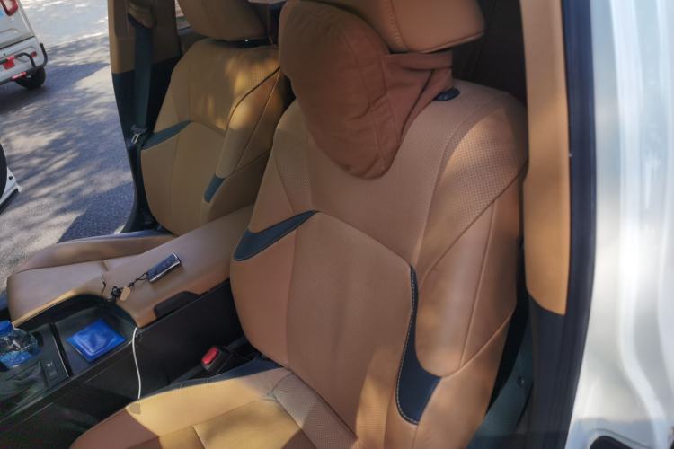 Used Lexus ES 2022 300h Excellence Edition Left Front Seat