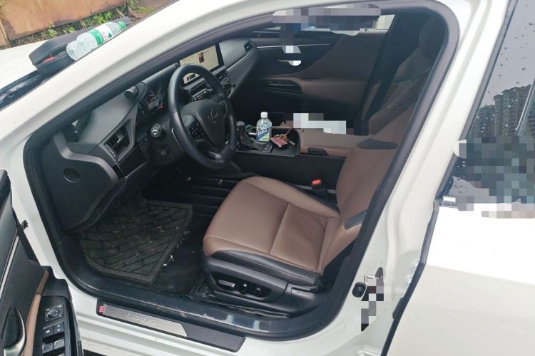 Used Lexus ES 2022 200 Excellence Edition Left Front Seat
