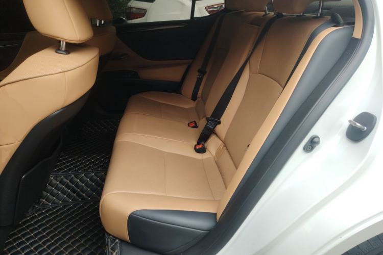 Used Lexus ES 2022 200 Excellence Edition Left Rear Seat